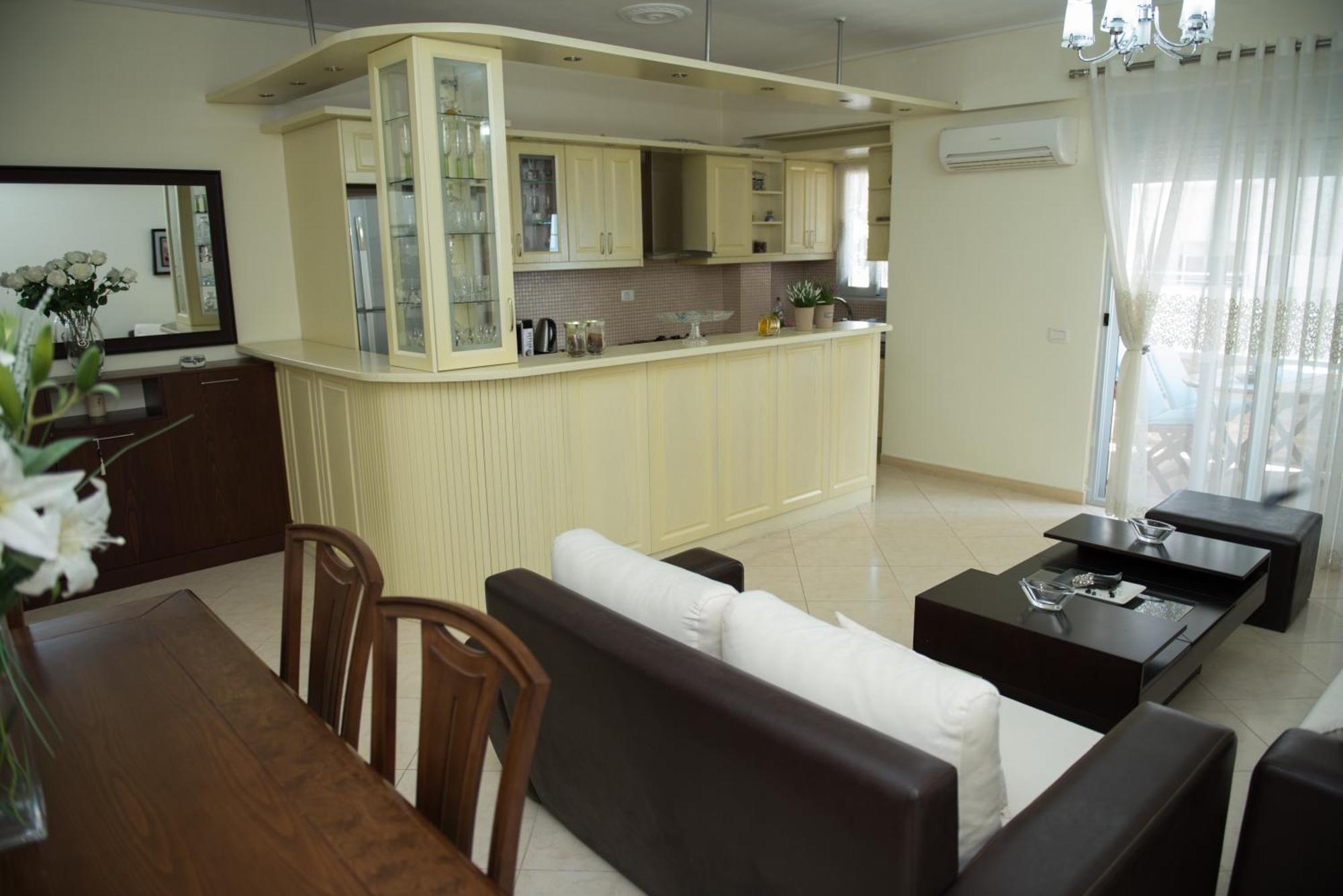 Lungo Mare Apartment